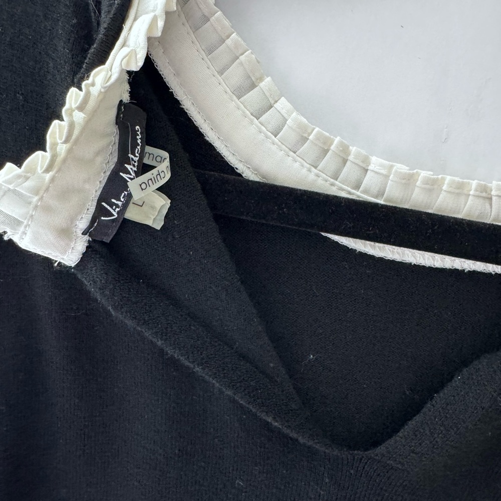 Elegant Black Crewneck Sweater for Women